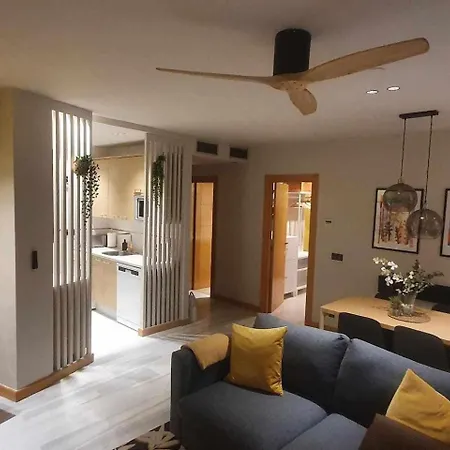 Διαμέρισμα Apartamenticos 98 *