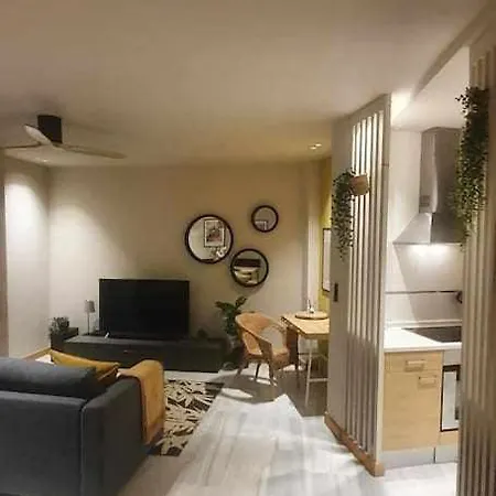 Lägenhet Apartamenticos 98